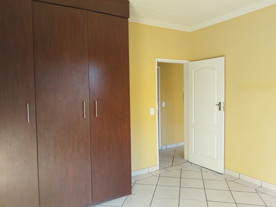 2 Bedroom Property for Sale in Potchefstroom North West